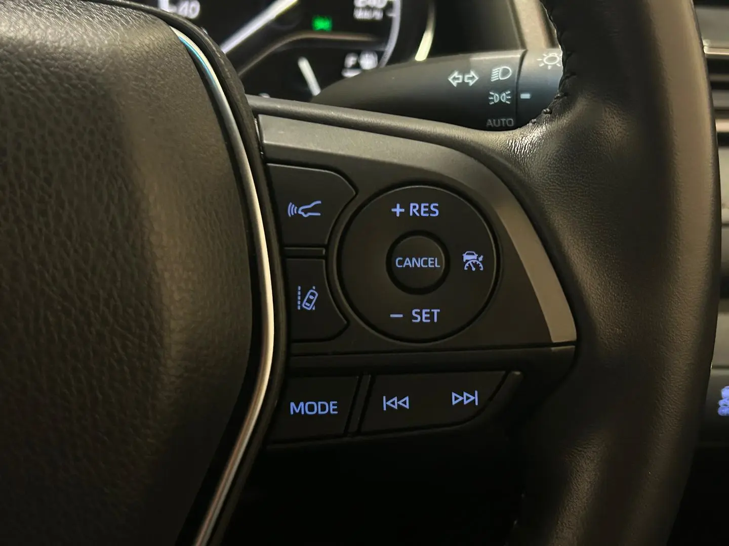 2020 Toyota Camry Gallery Image 21