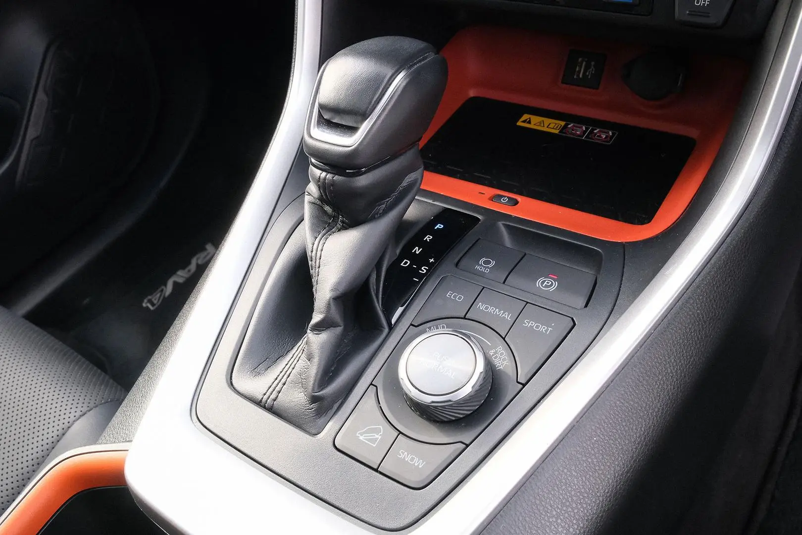 2024 Toyota RAV4 Gallery Image 18