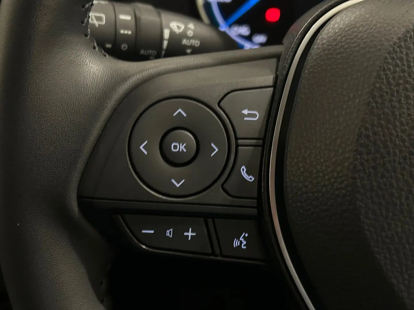 2024 Toyota RAV4 Gallery Image 21