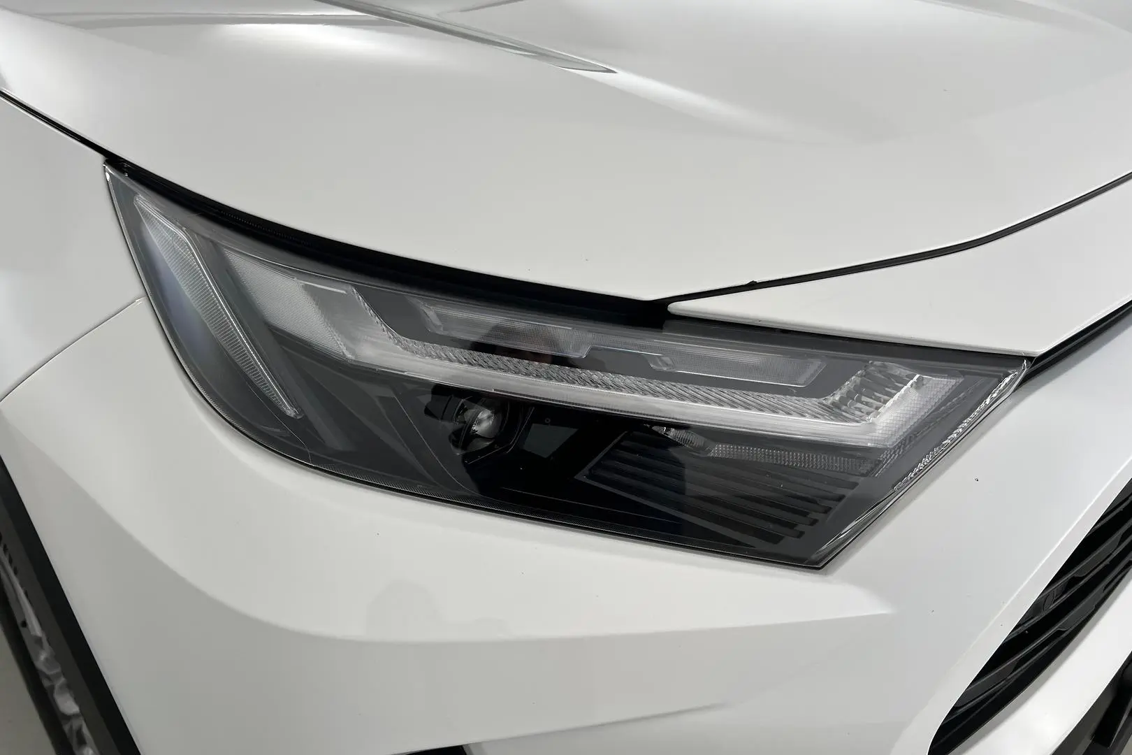 2022 Toyota RAV4 Gallery Image 10