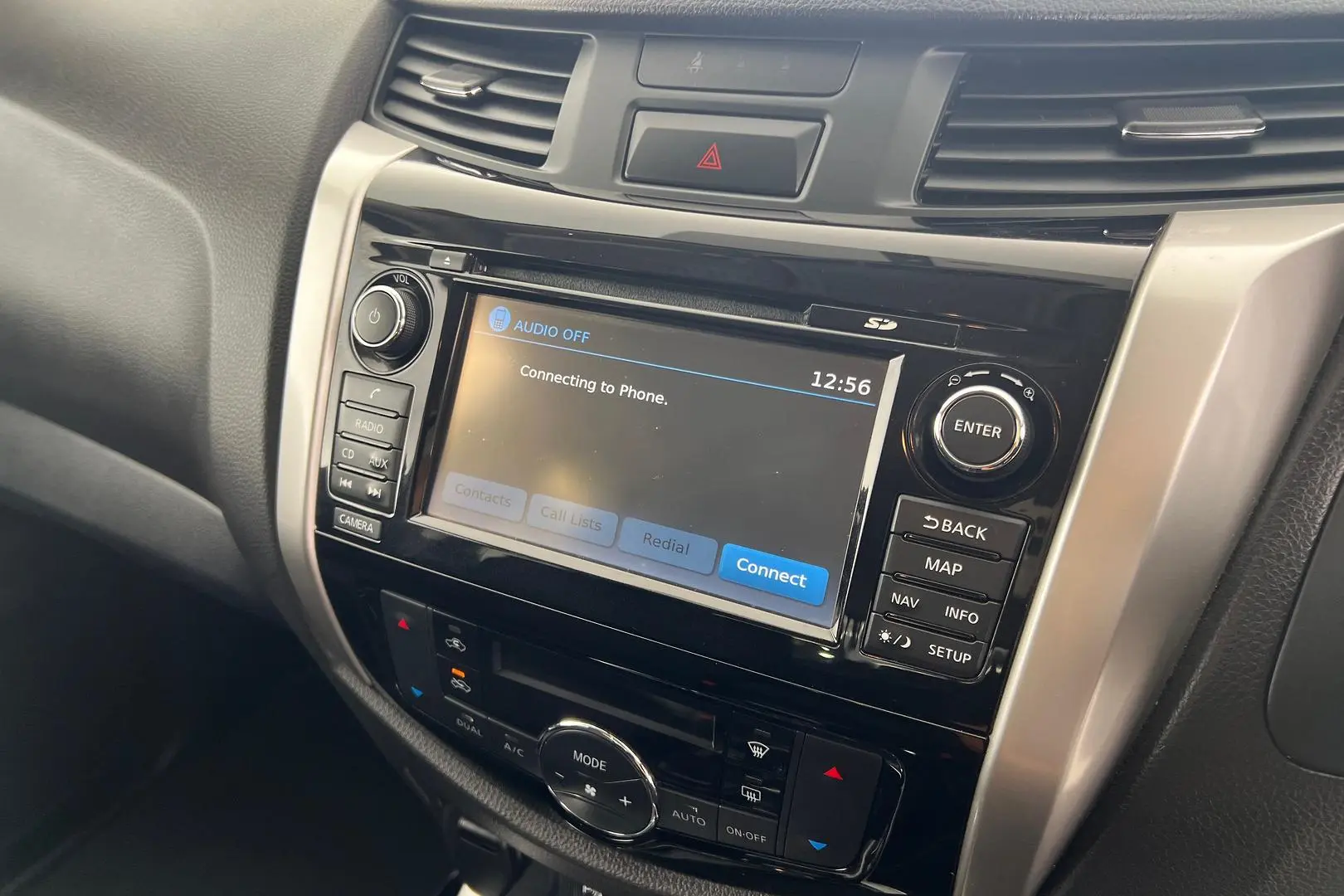 2019 Nissan Navara Gallery Image 20