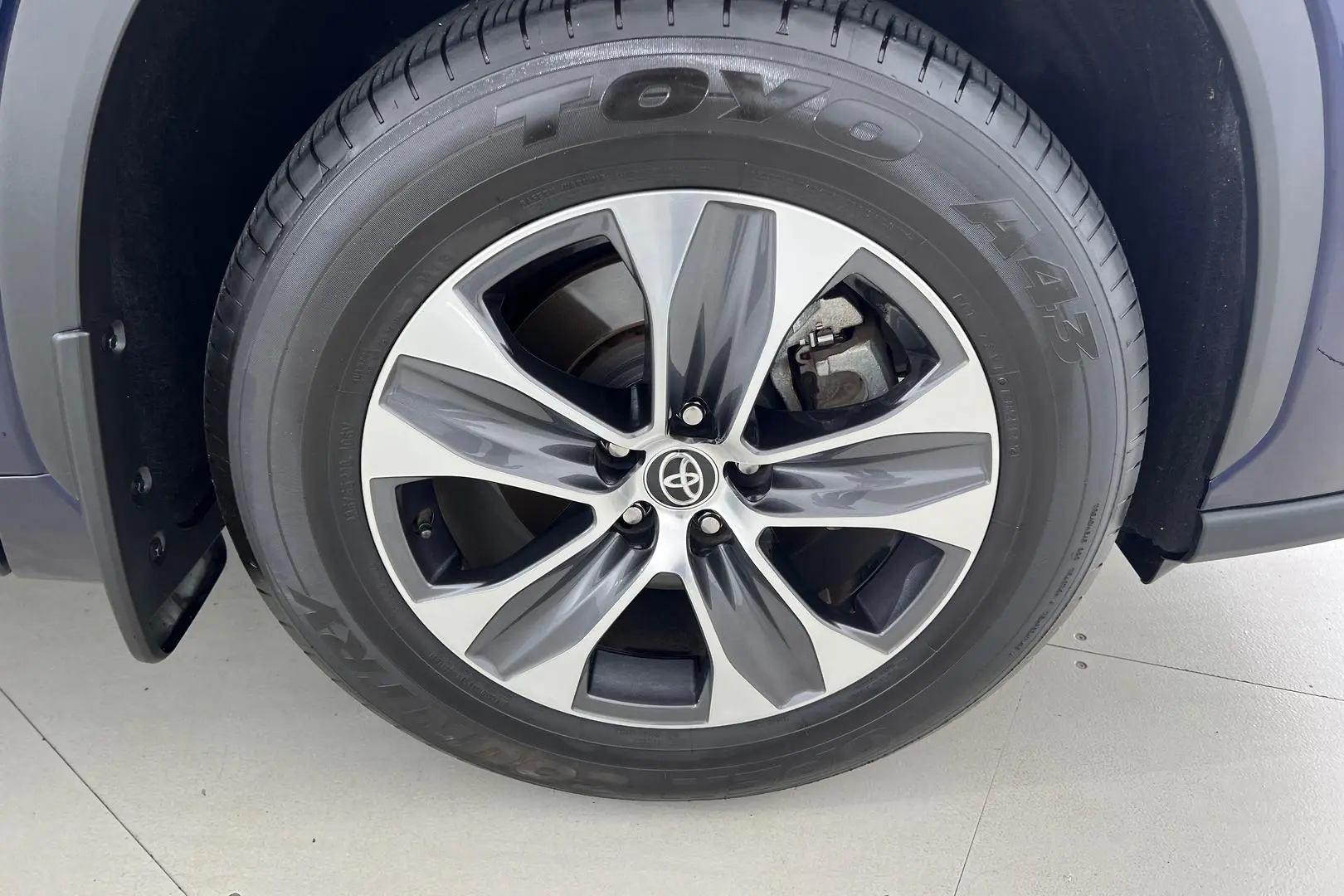 2022 Toyota Kluger Gallery Image 21