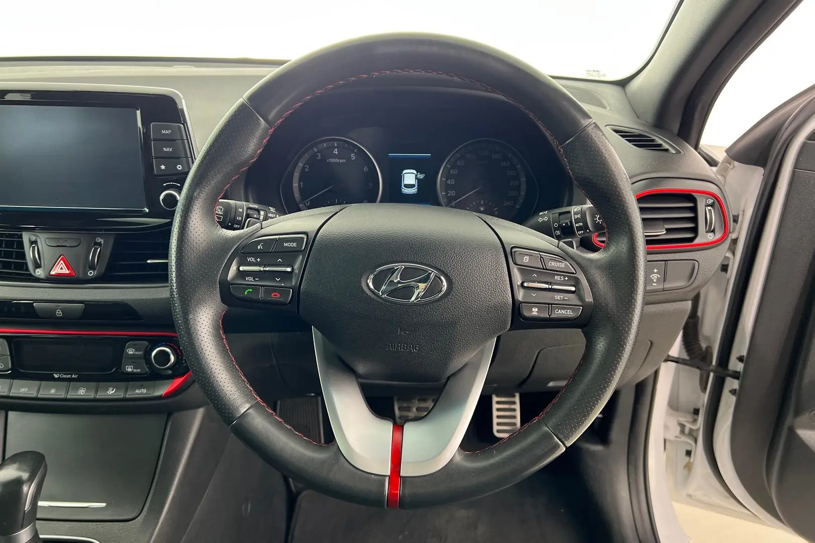 2018 Hyundai i30 Gallery Image 16
