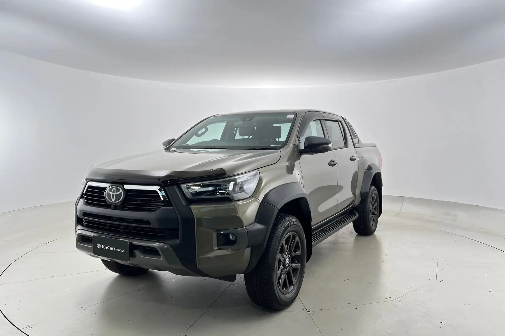 2023 Toyota Hilux Gallery Image 8