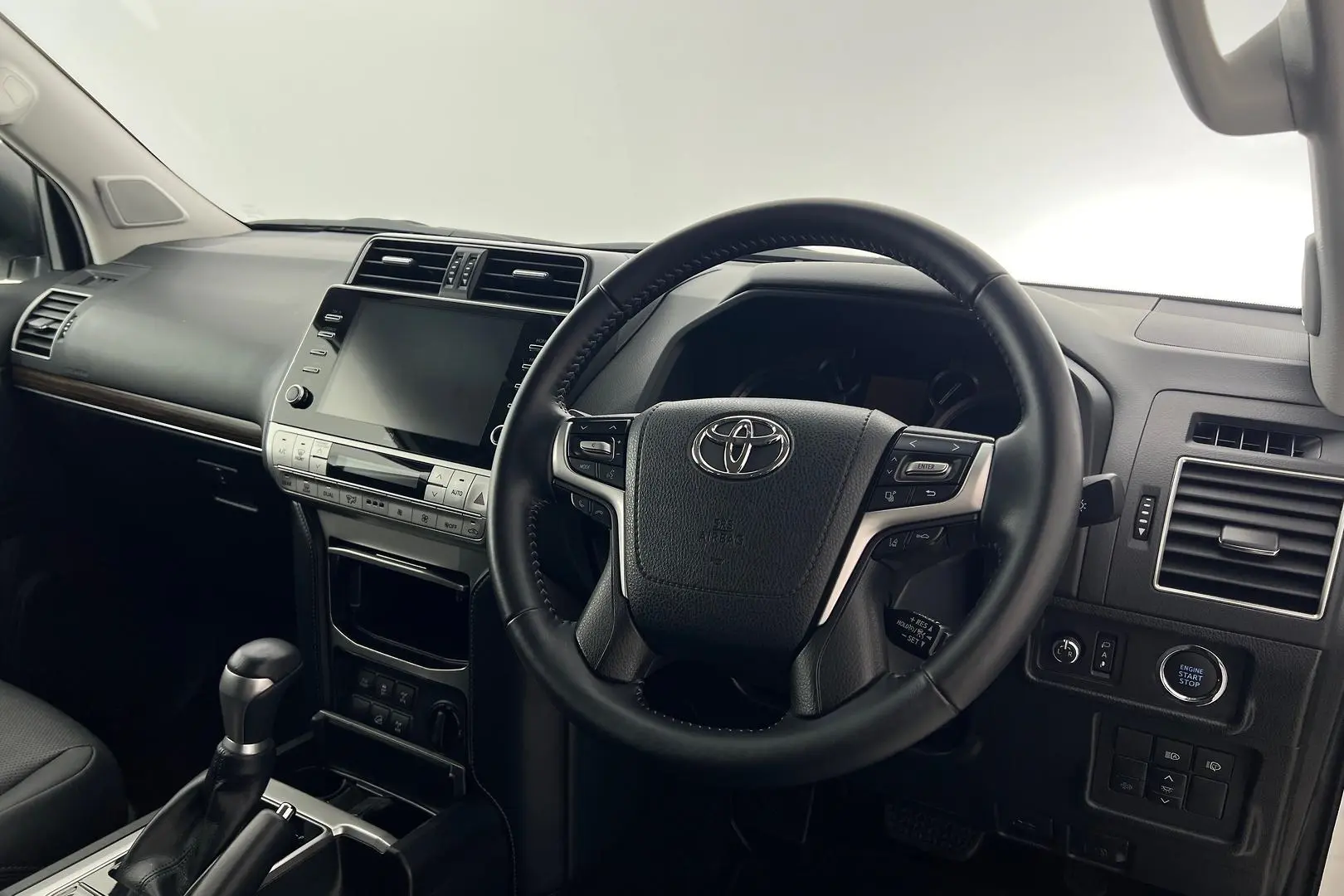 2022 Toyota Landcruiser Prado Gallery Image 14