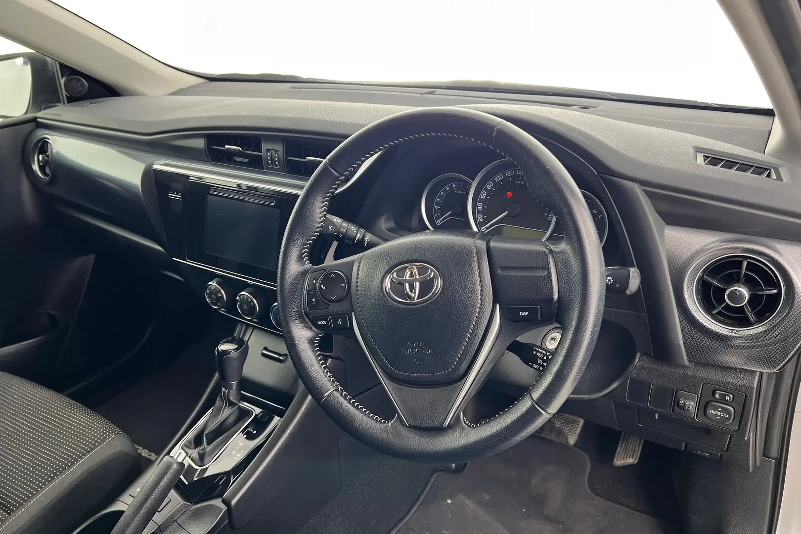 2016 Toyota Corolla Gallery Image 13