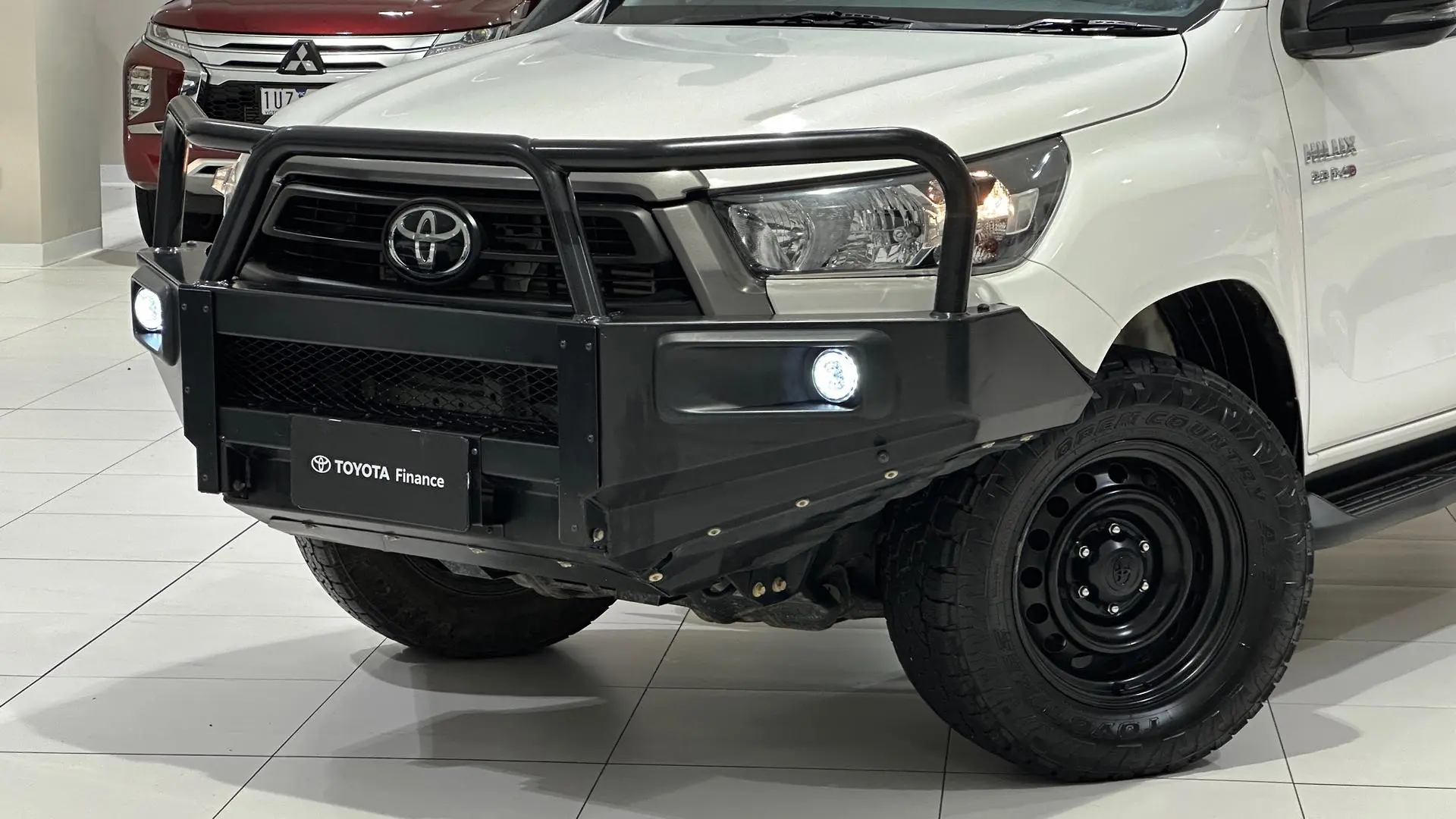 2021 Toyota Hilux Gallery Image 7