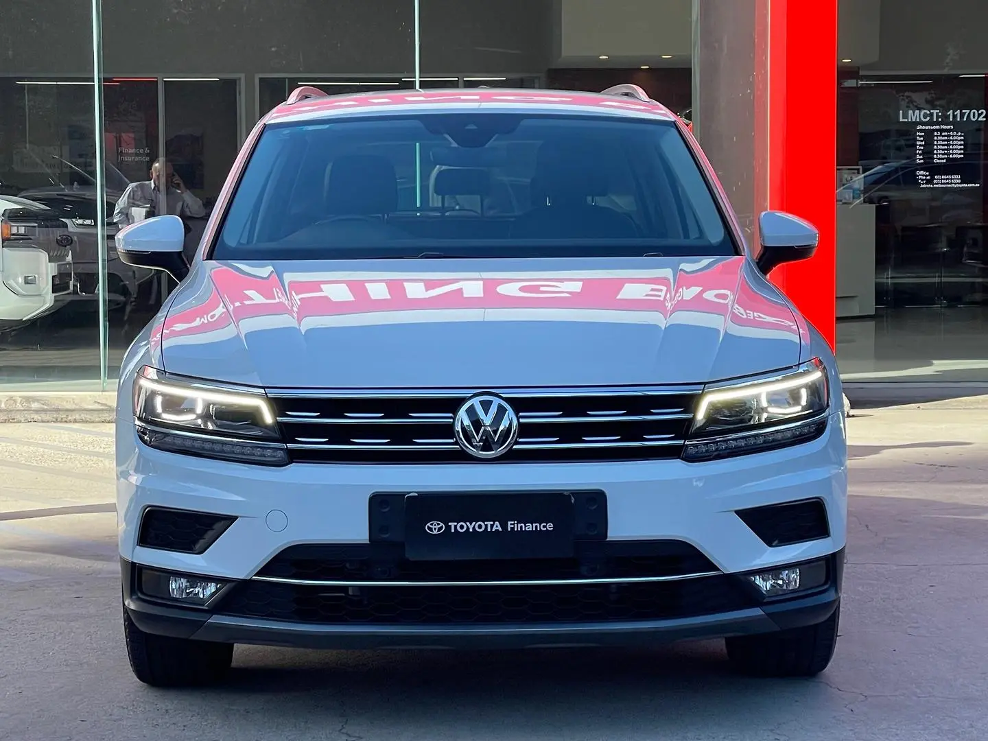 2018 Volkswagen Tiguan Gallery Image 7