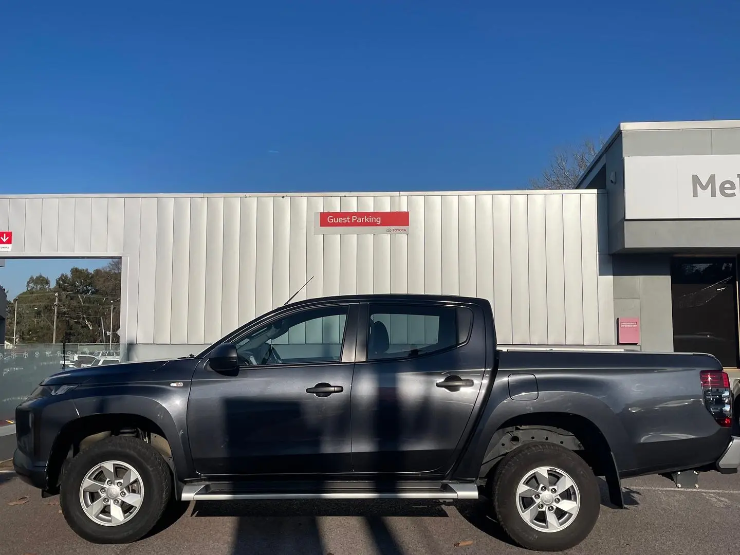 2022 Mitsubishi Triton Gallery Image 9
