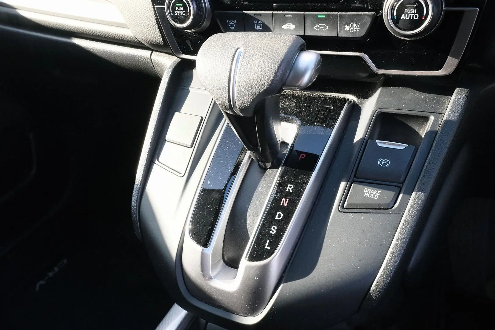 2019 Honda CR-V Gallery Image 18