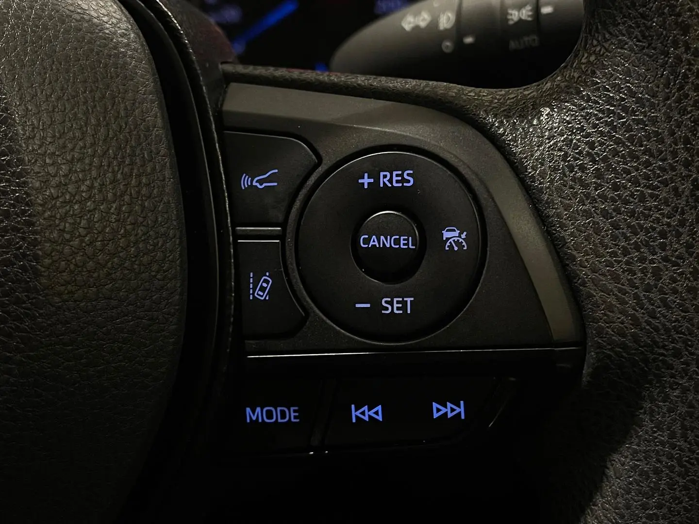 2022 Toyota RAV4 Gallery Image 22