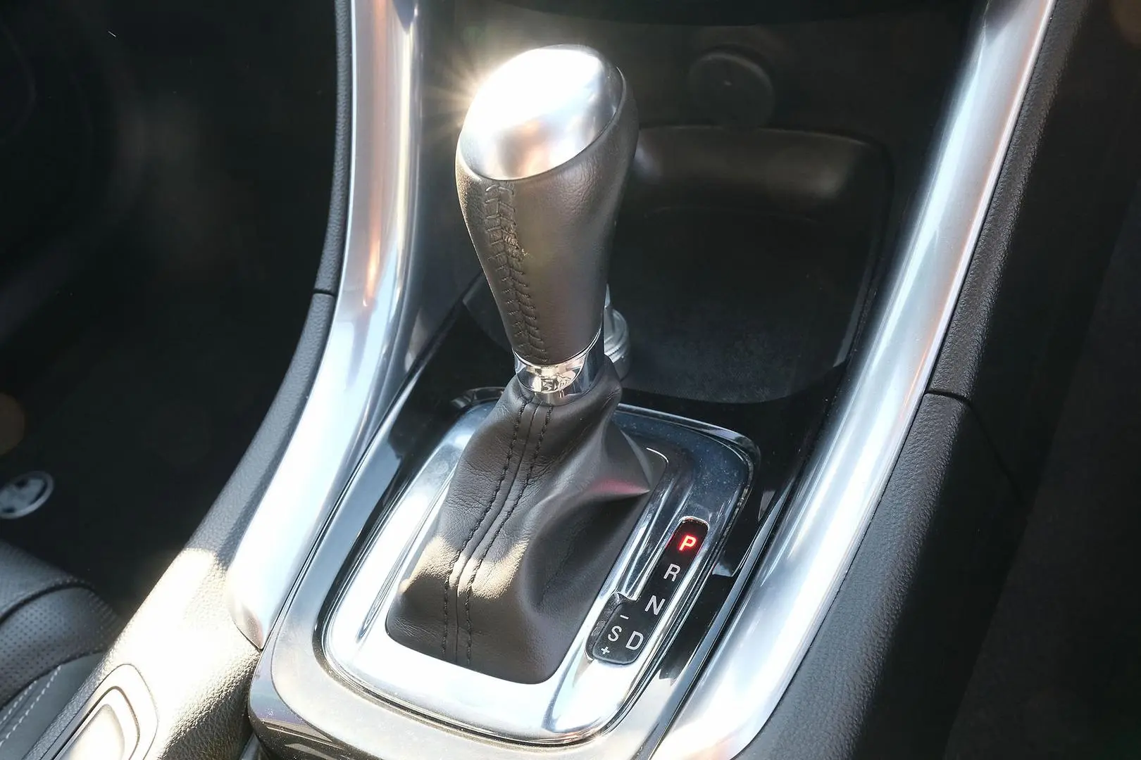 2017 Holden Commodore Gallery Image 18