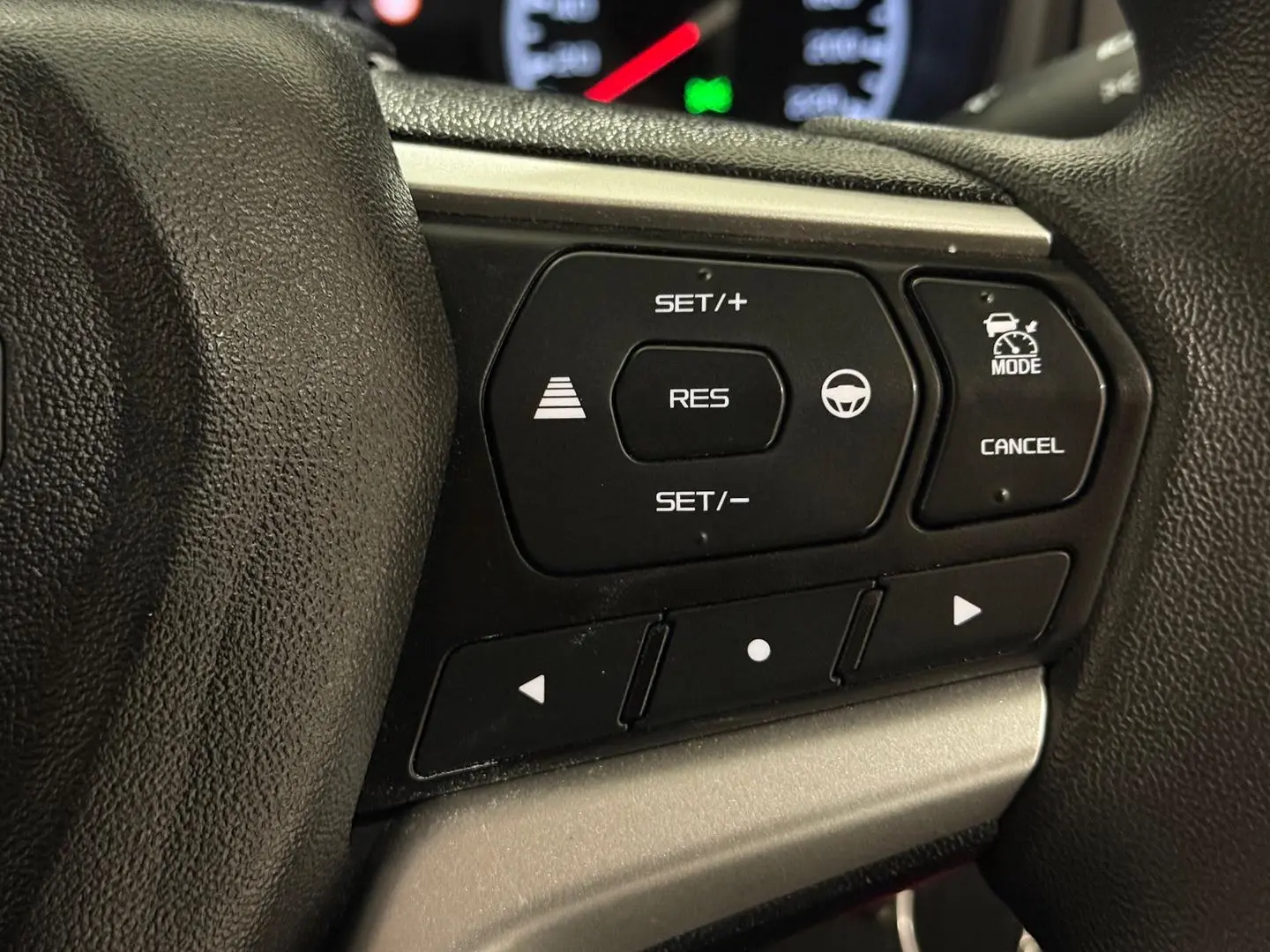 2023 Isuzu D-MAX Gallery Image 22