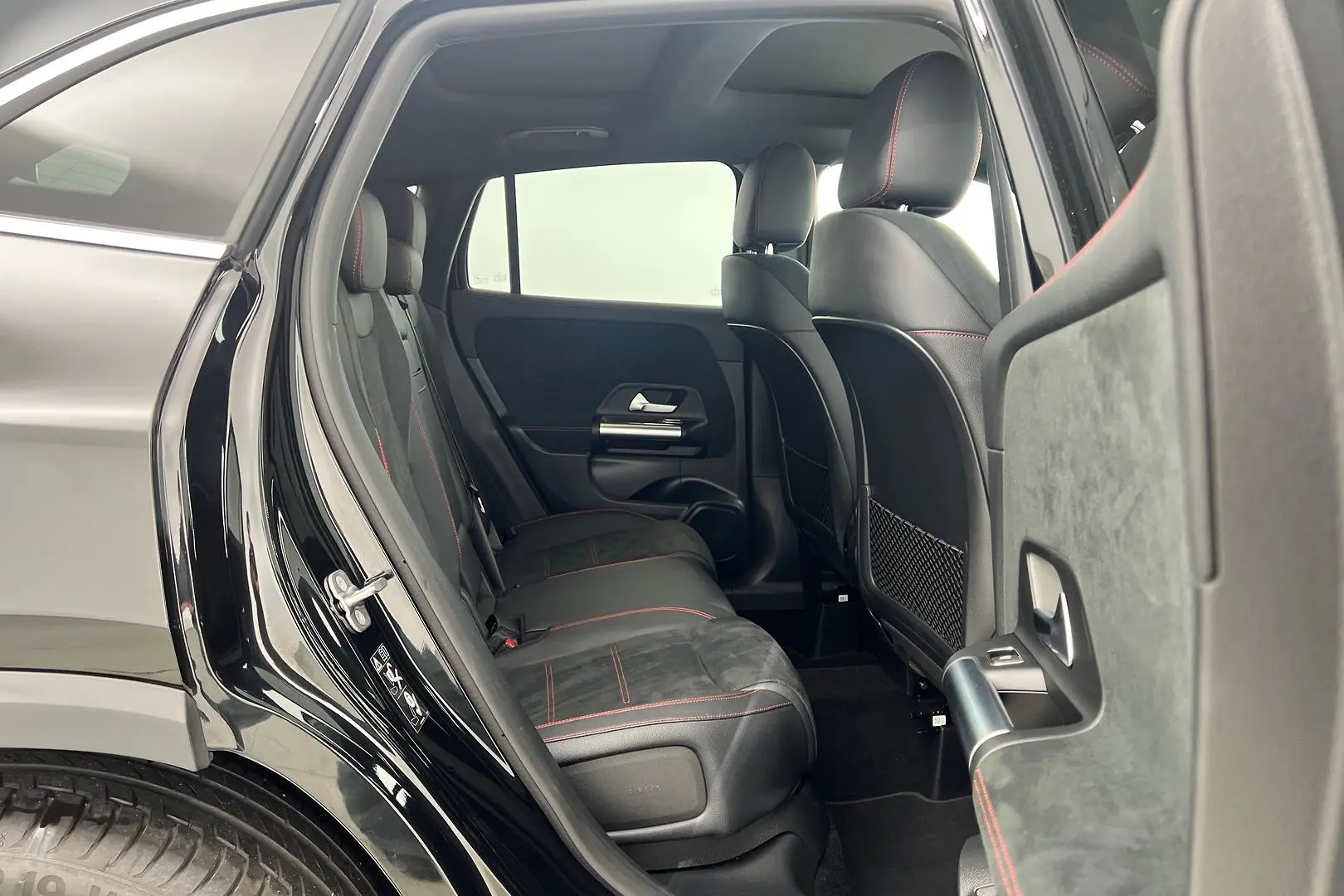 2023 Mercedes-Benz GLA-Class Gallery Image 19
