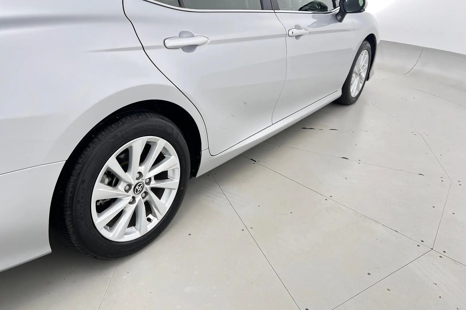 2024 Toyota Camry Gallery Image 9