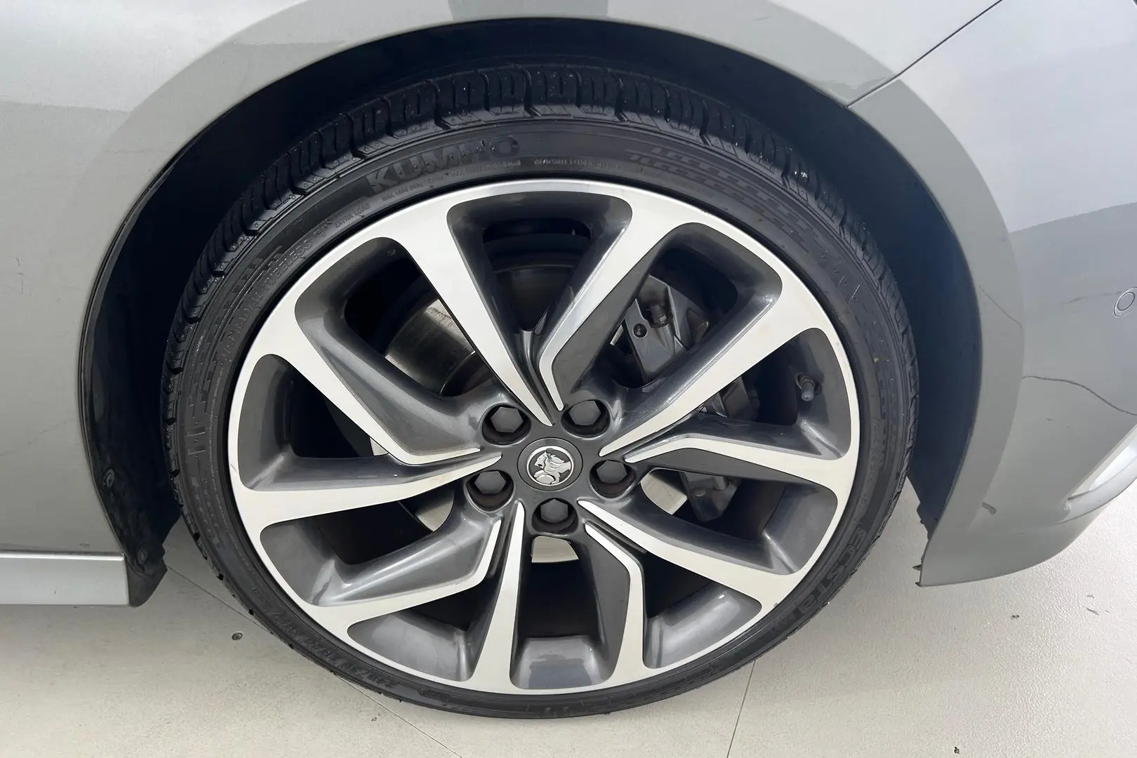 2018 Holden Commodore Gallery Image 22