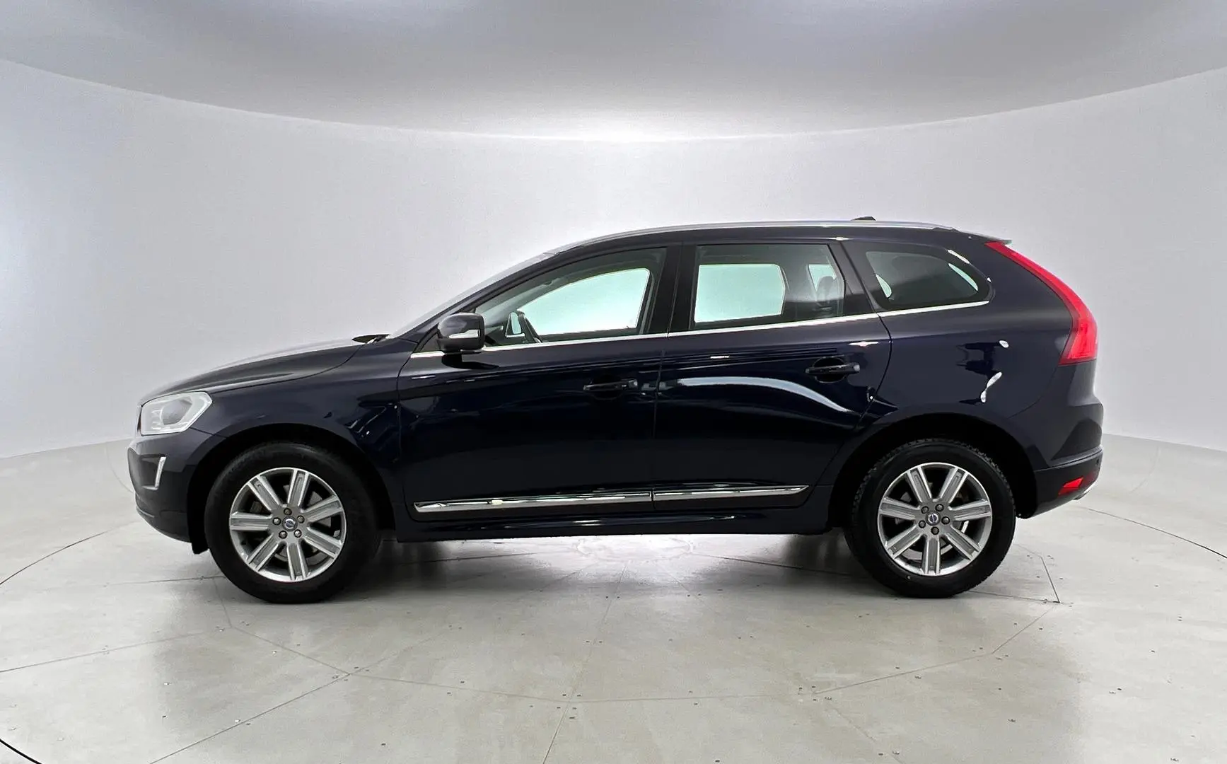 2015 Volvo XC60 Image 7