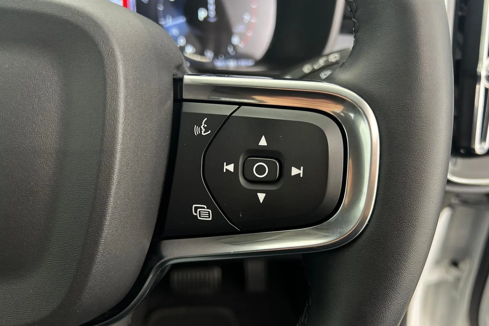 2022 Volvo XC40 Gallery Image 19