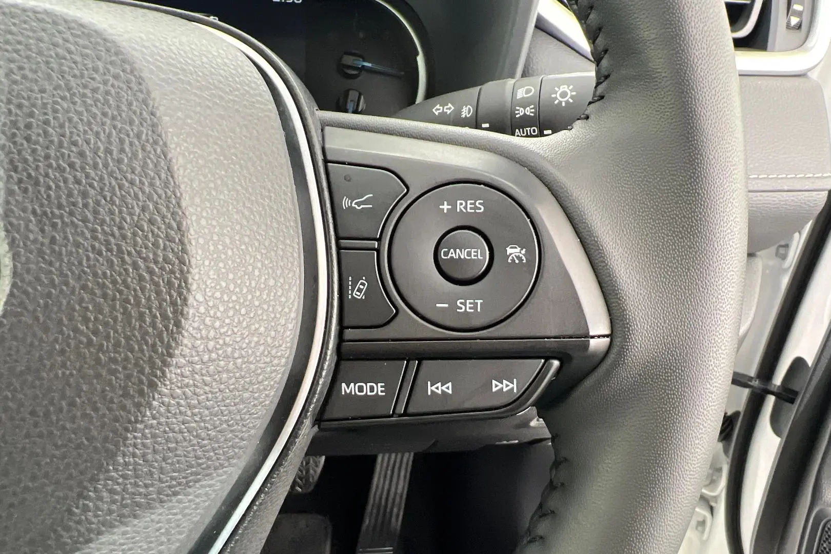 2024 Toyota RAV4 Gallery Image 18
