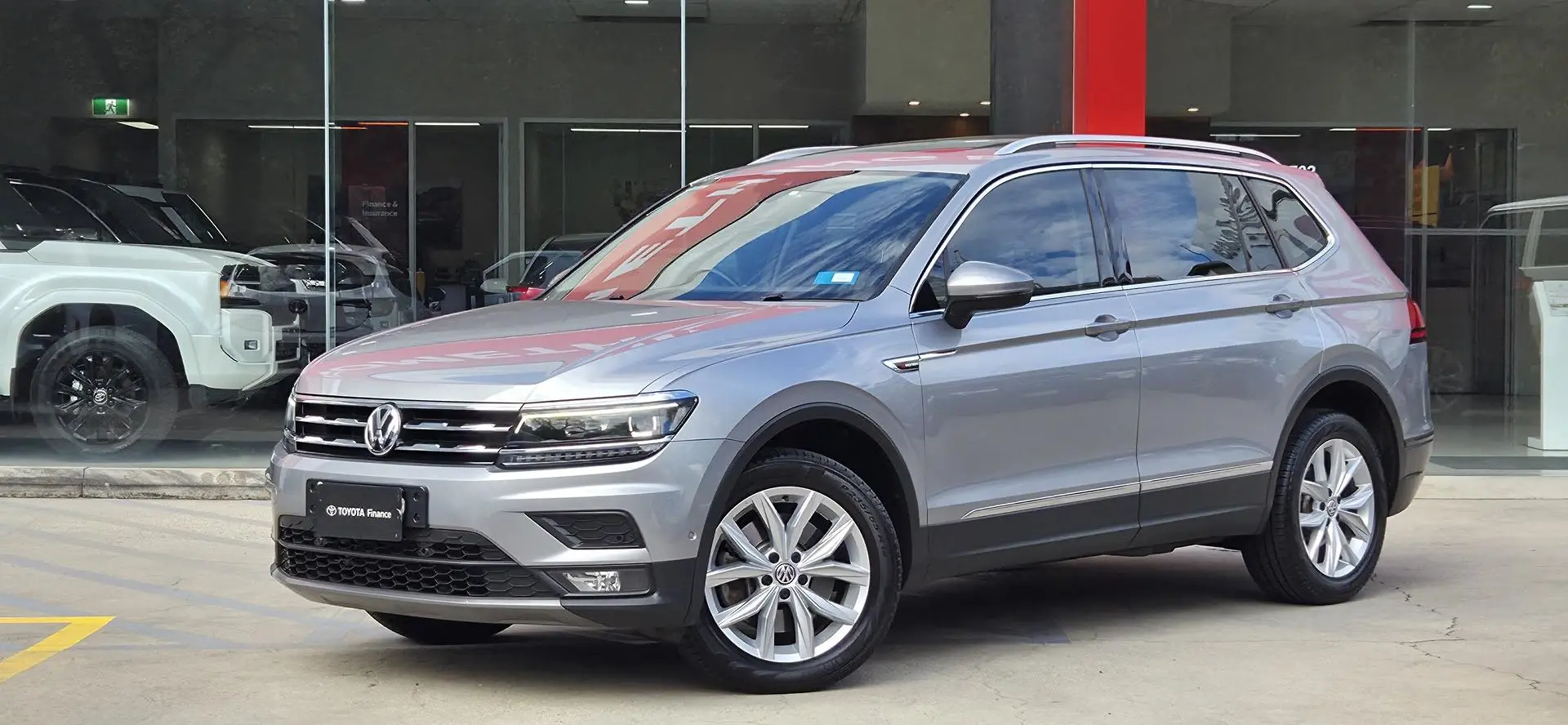 2020 Volkswagen Tiguan Gallery Image 7