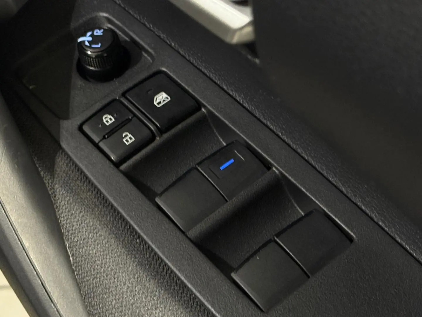 2019 Toyota Corolla Gallery Image 15