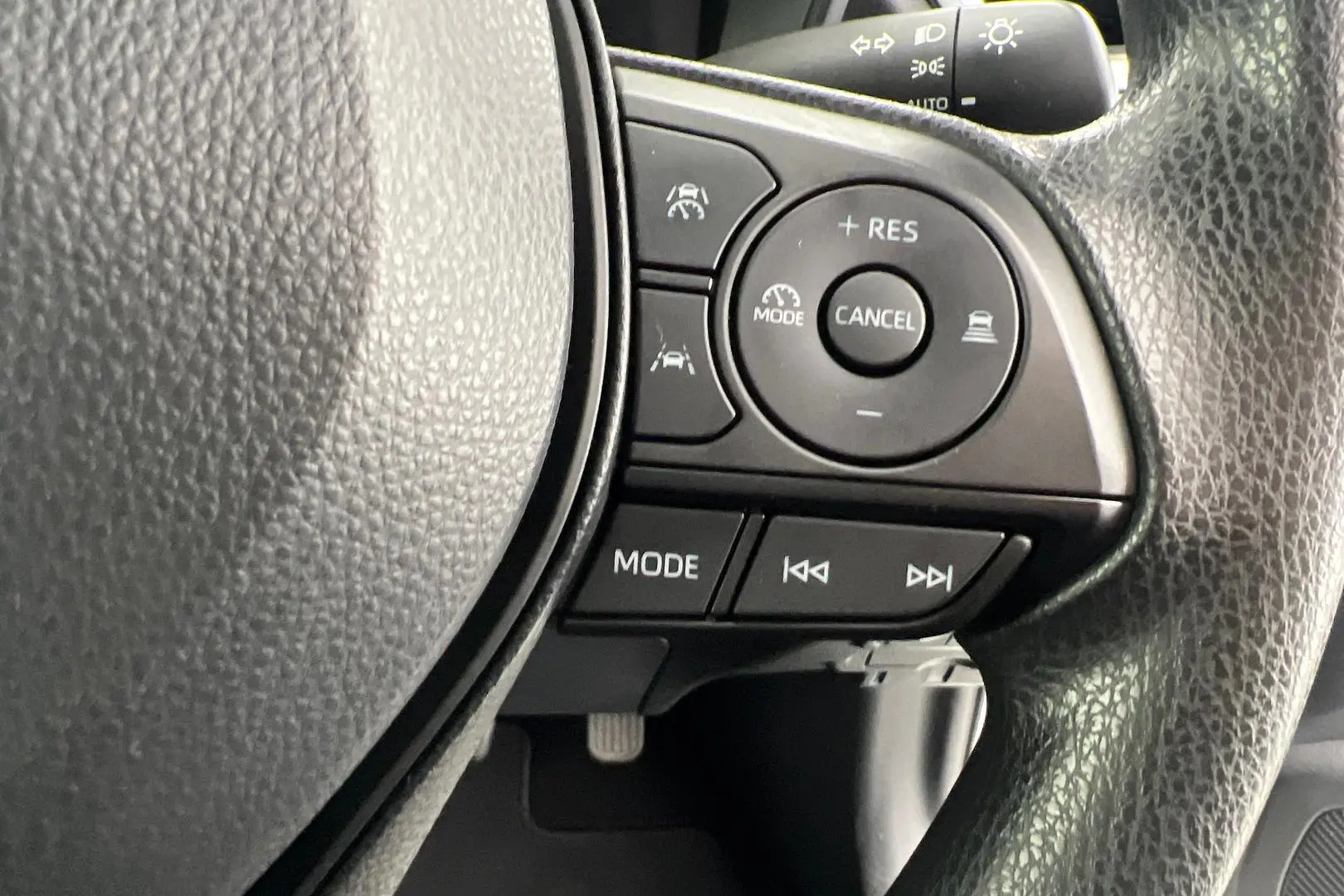 2023 Toyota Corolla Cross Gallery Image 17