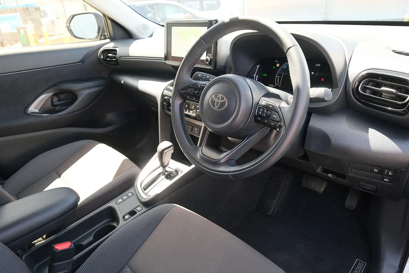 2024 Toyota Yaris Cross Gallery Image 7