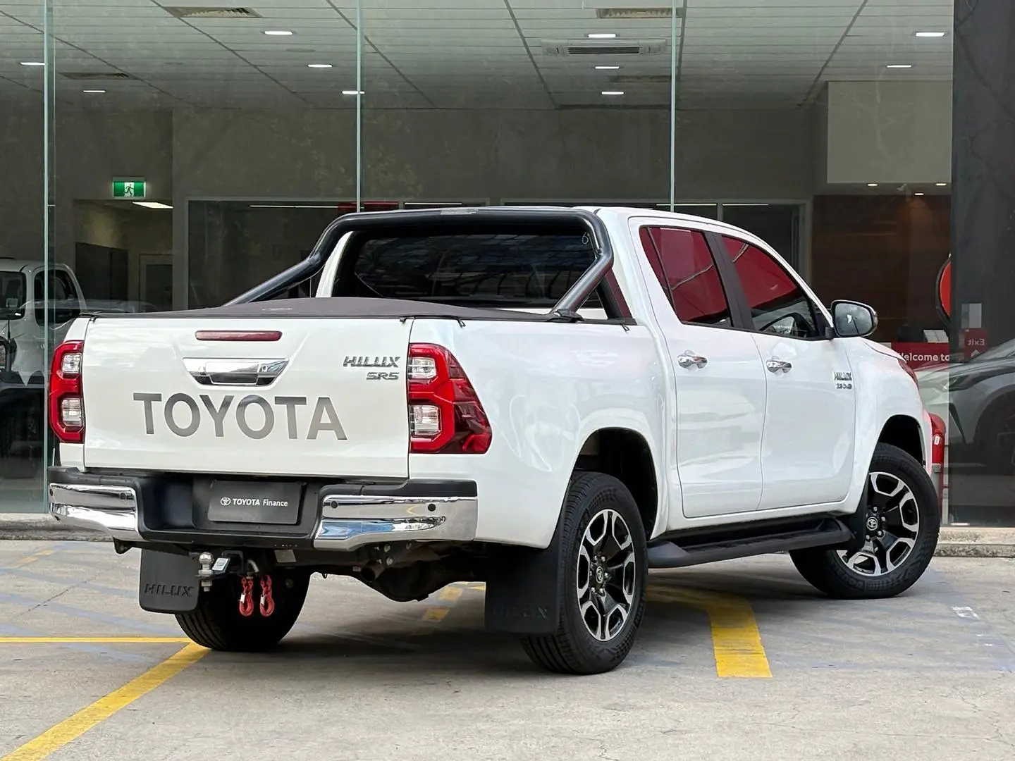 2020 Toyota Hilux Gallery Image 9