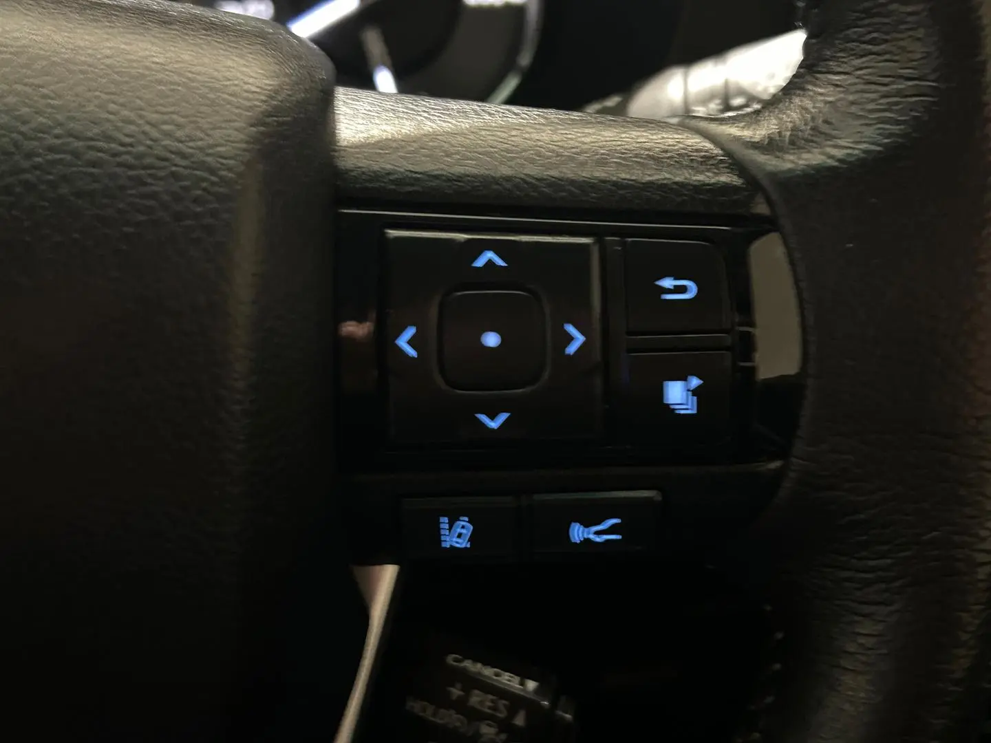 2023 Toyota Hilux Gallery Image 25