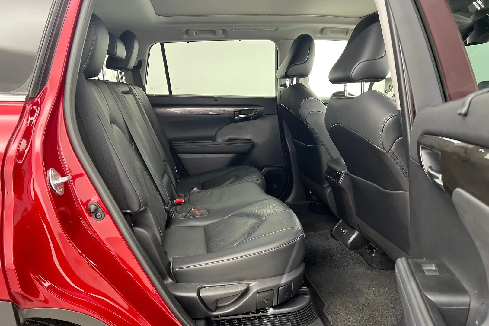2021 Toyota Kluger Gallery Image 19