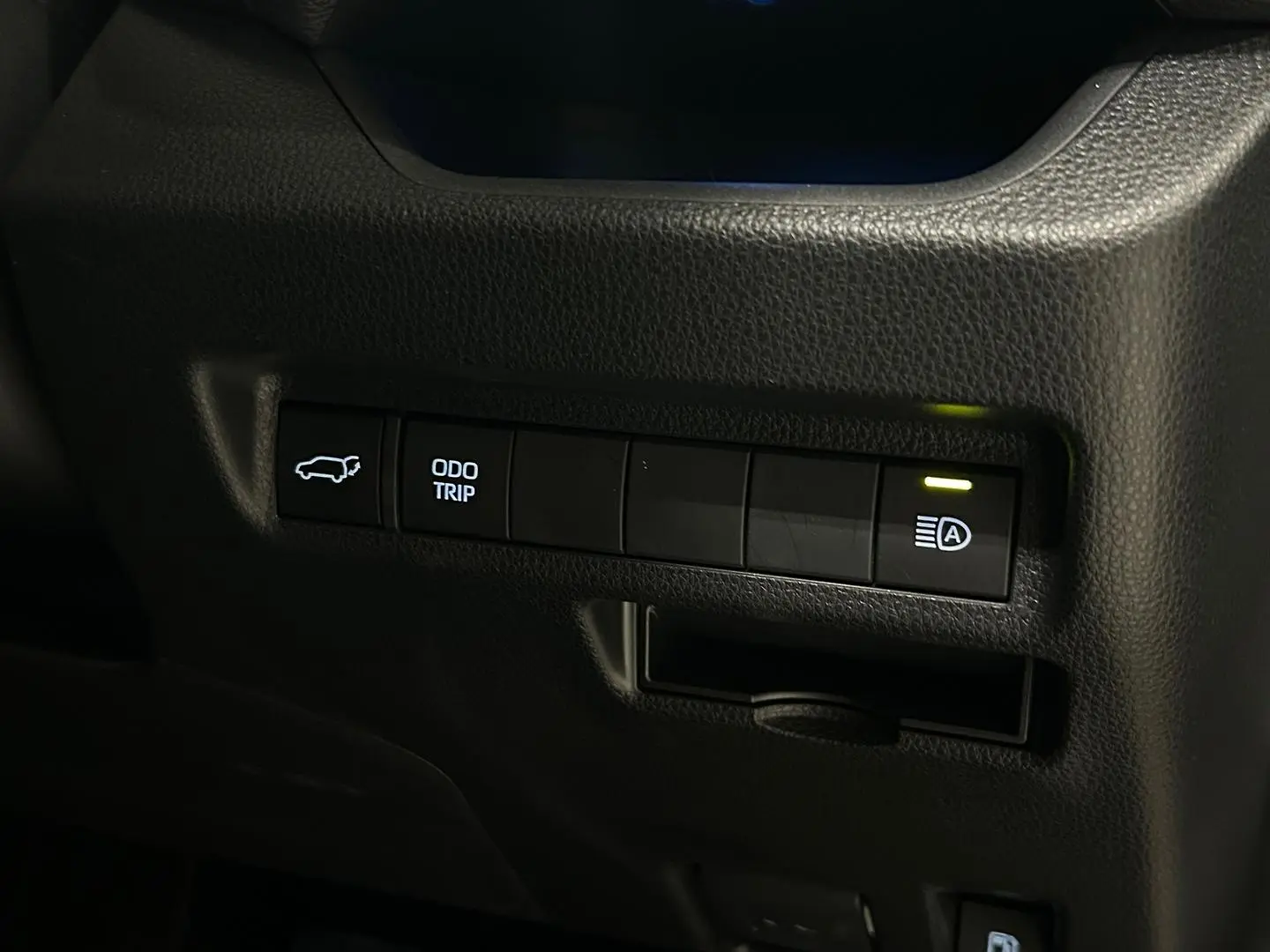 2024 Toyota RAV4 Gallery Image 23
