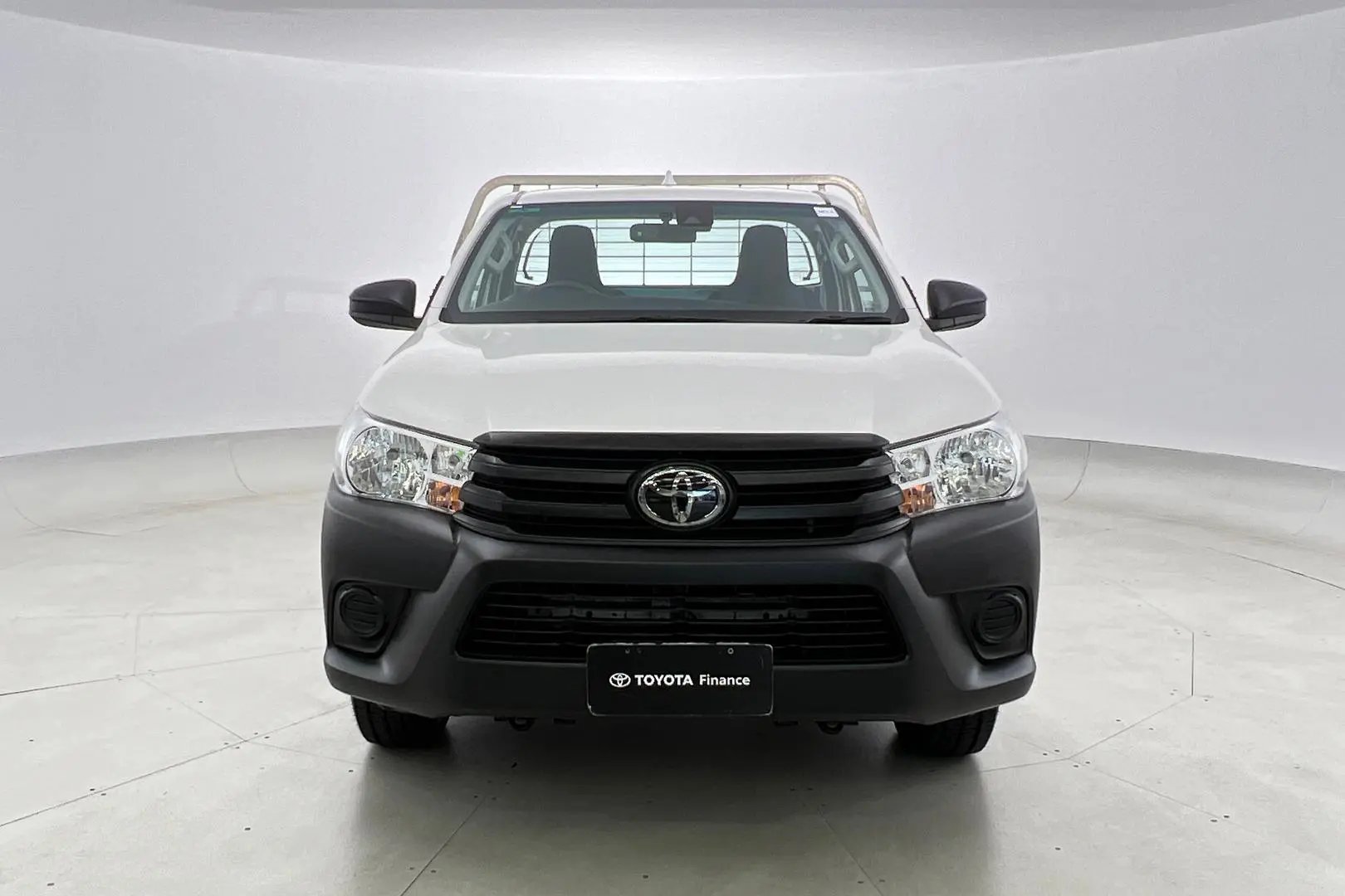 2022 Toyota Hilux Gallery Image 10