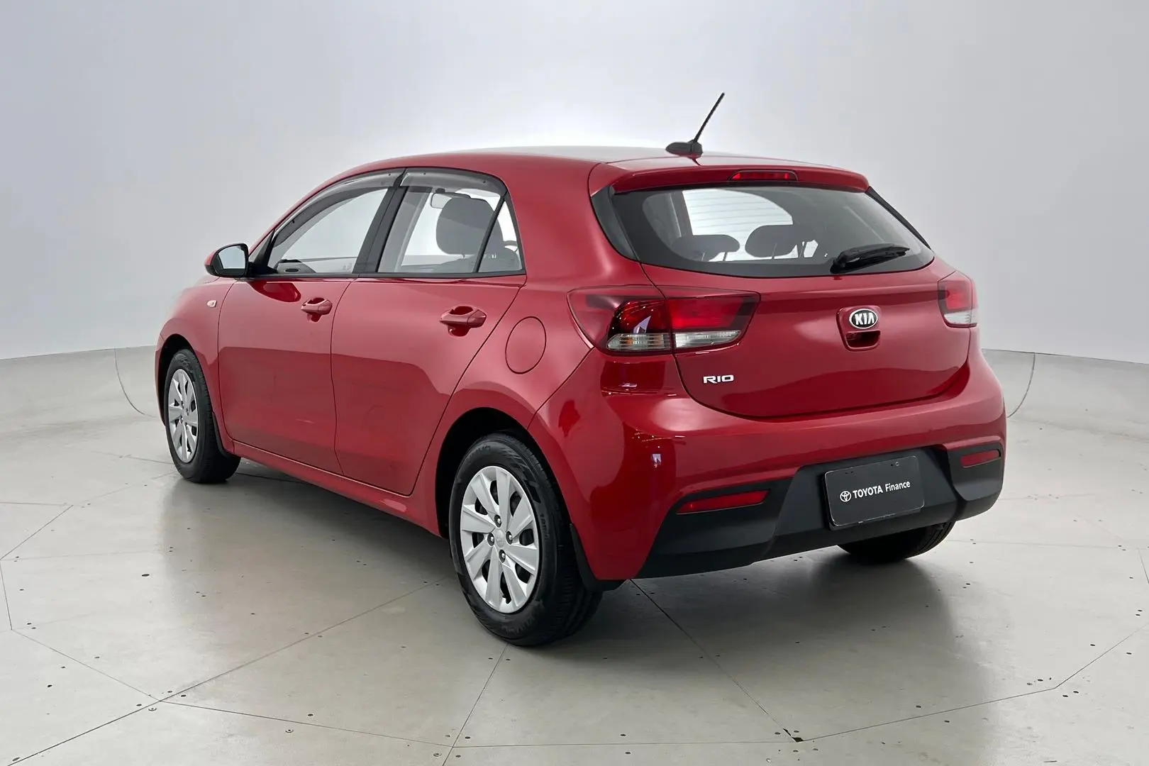 2019 Kia Rio Gallery Image 7