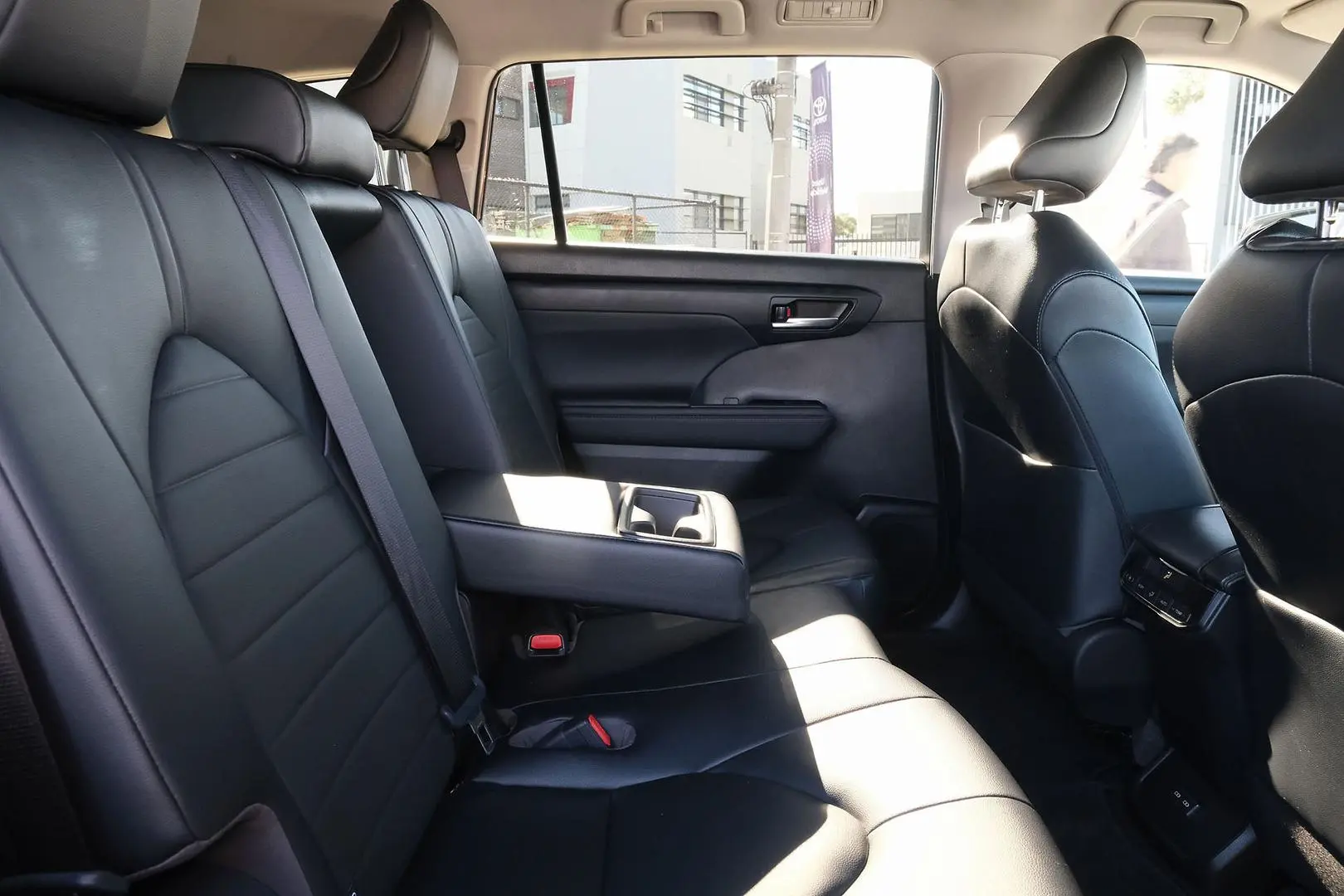 2023 Toyota Kluger Gallery Image 11