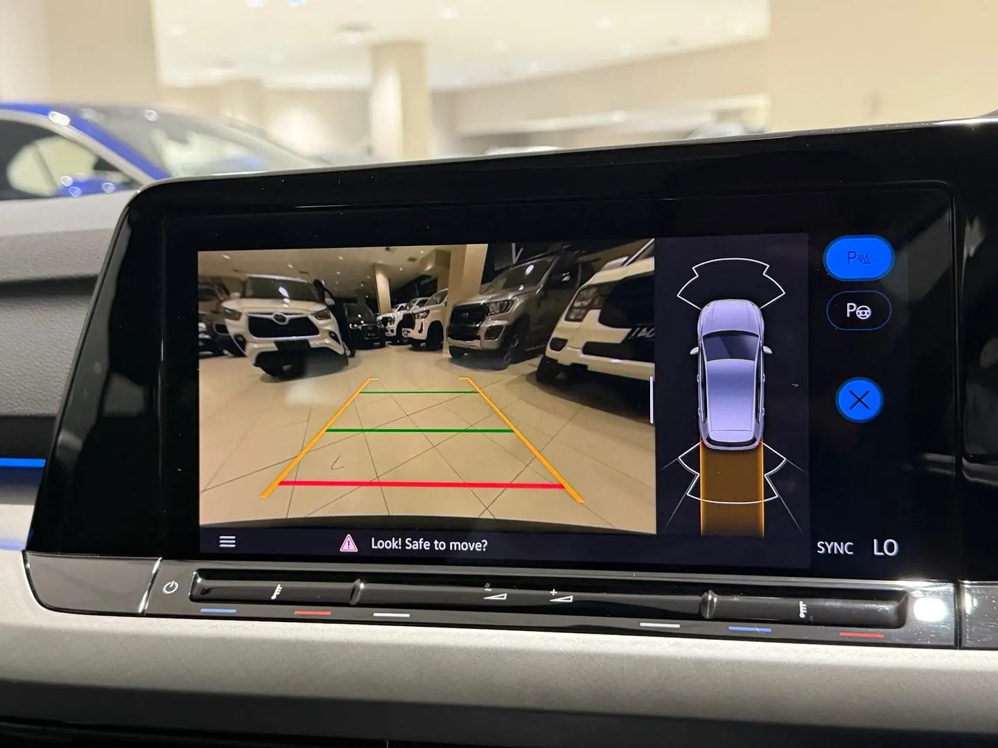 2023 Volkswagen Golf Gallery Image 17