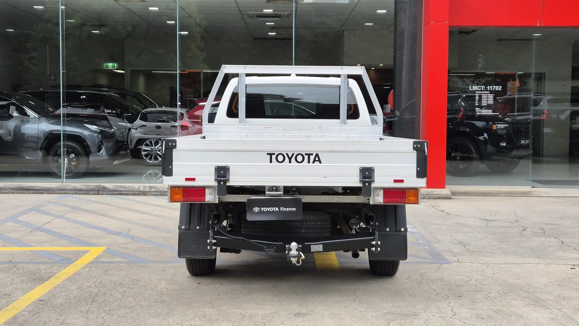 2023 Toyota Hilux Gallery Image 5