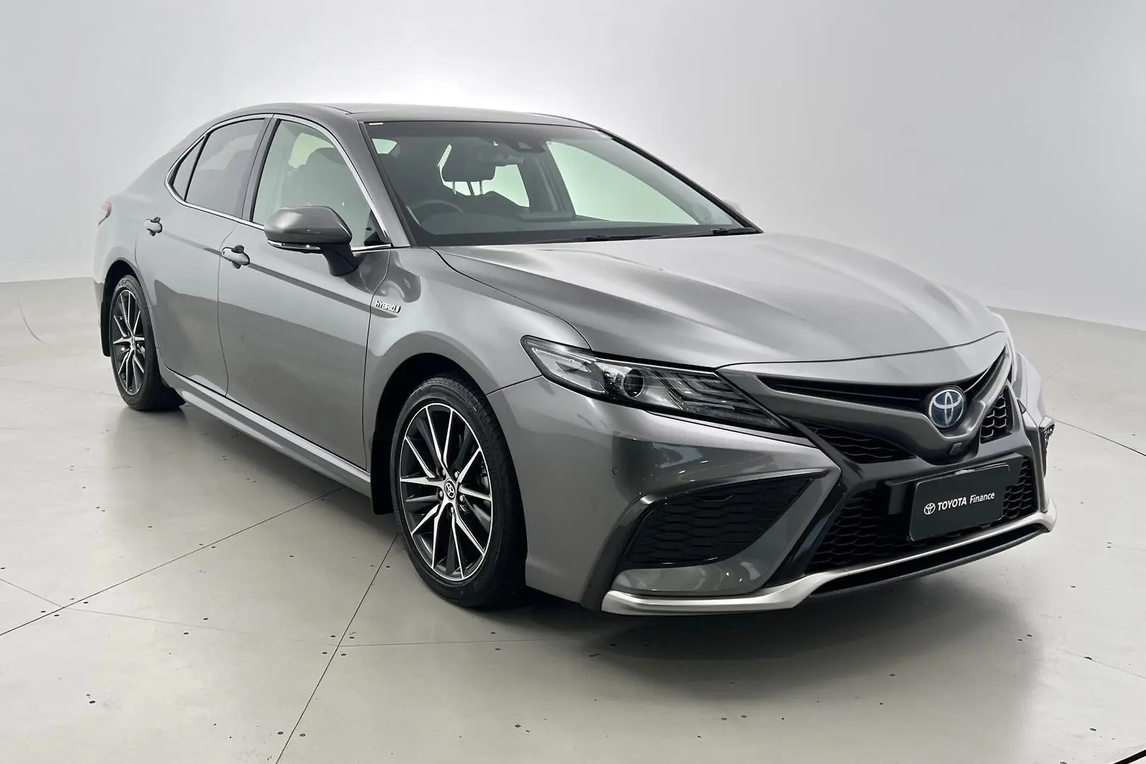 2023 Toyota Camry Gallery Image 1