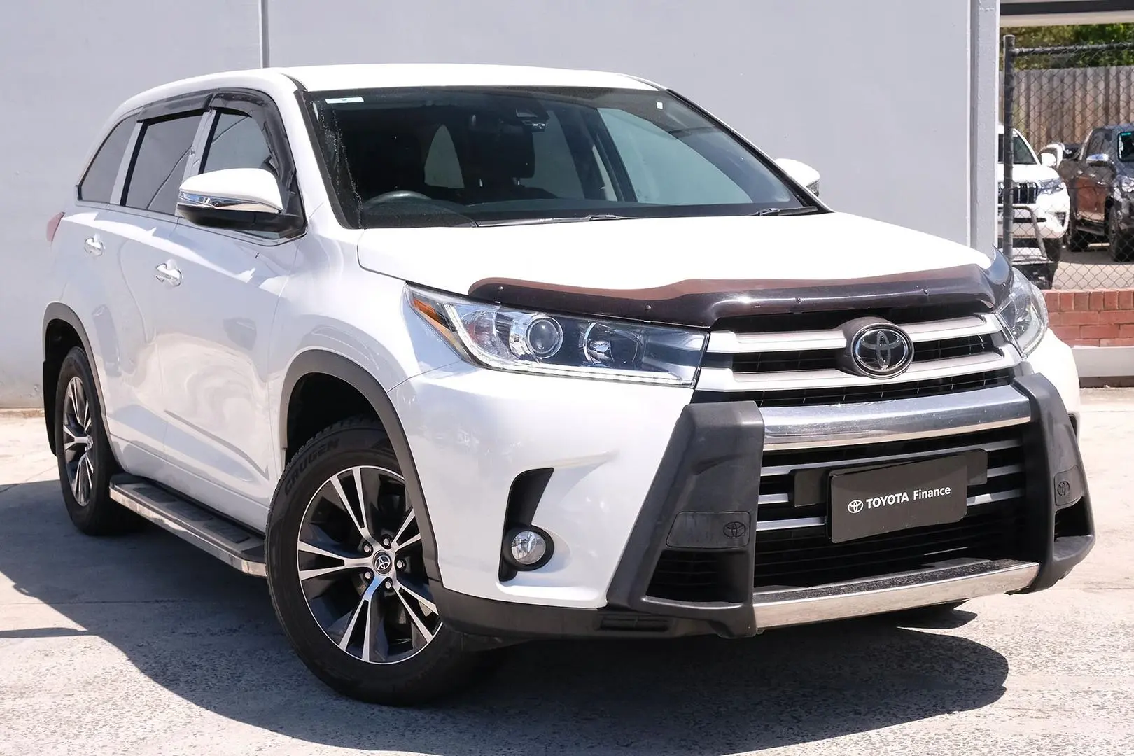 2018 Toyota Kluger Gallery Image 1