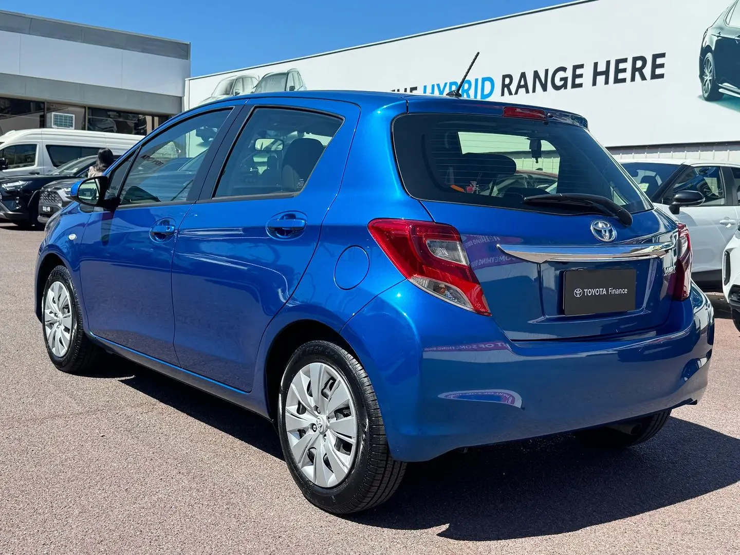 2015 Toyota Yaris Gallery Image 7