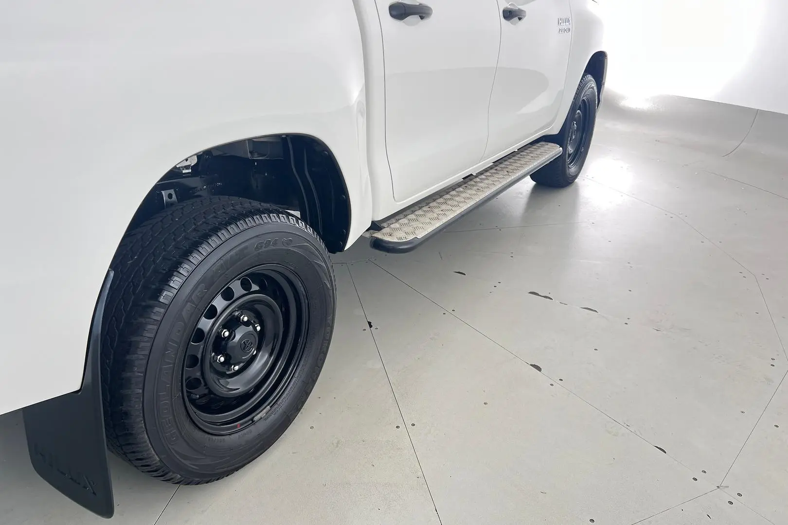2018 Toyota Hilux Gallery Image 5