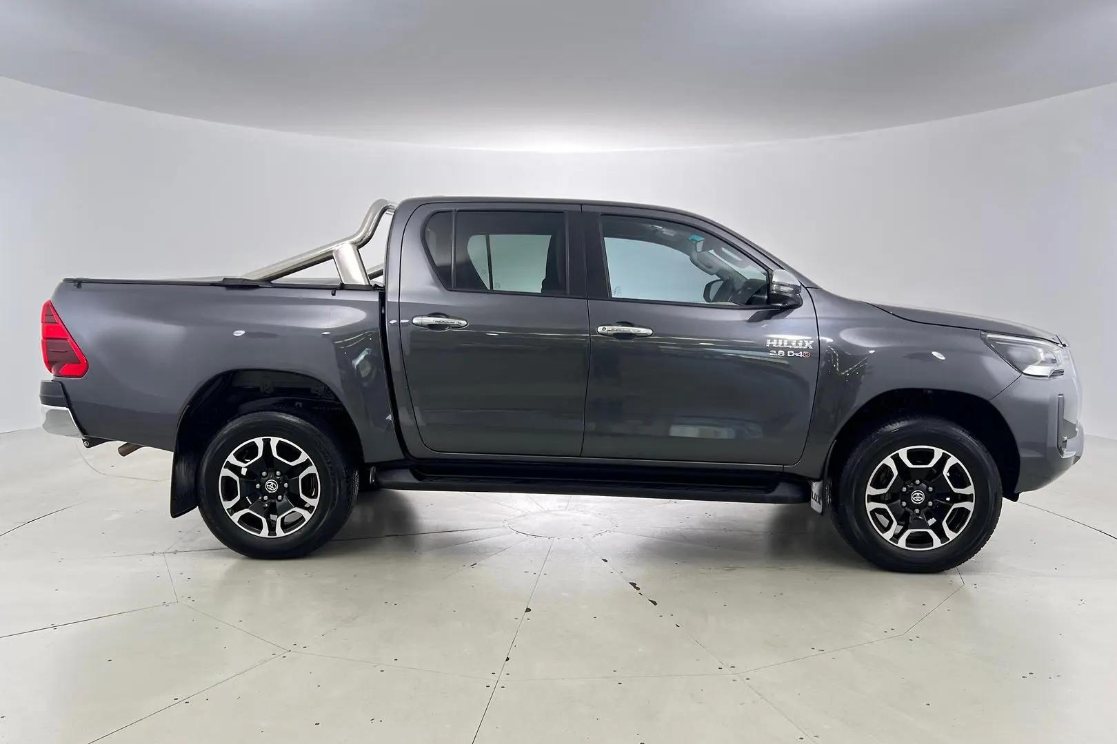 2023 Toyota Hilux Gallery Image 3