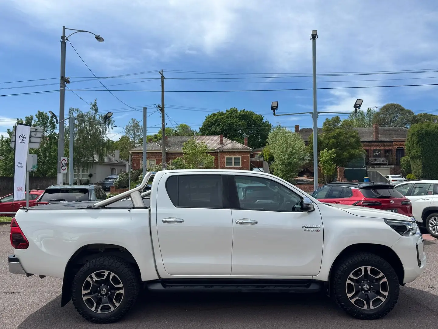 2020 Toyota Hilux Gallery Image 3