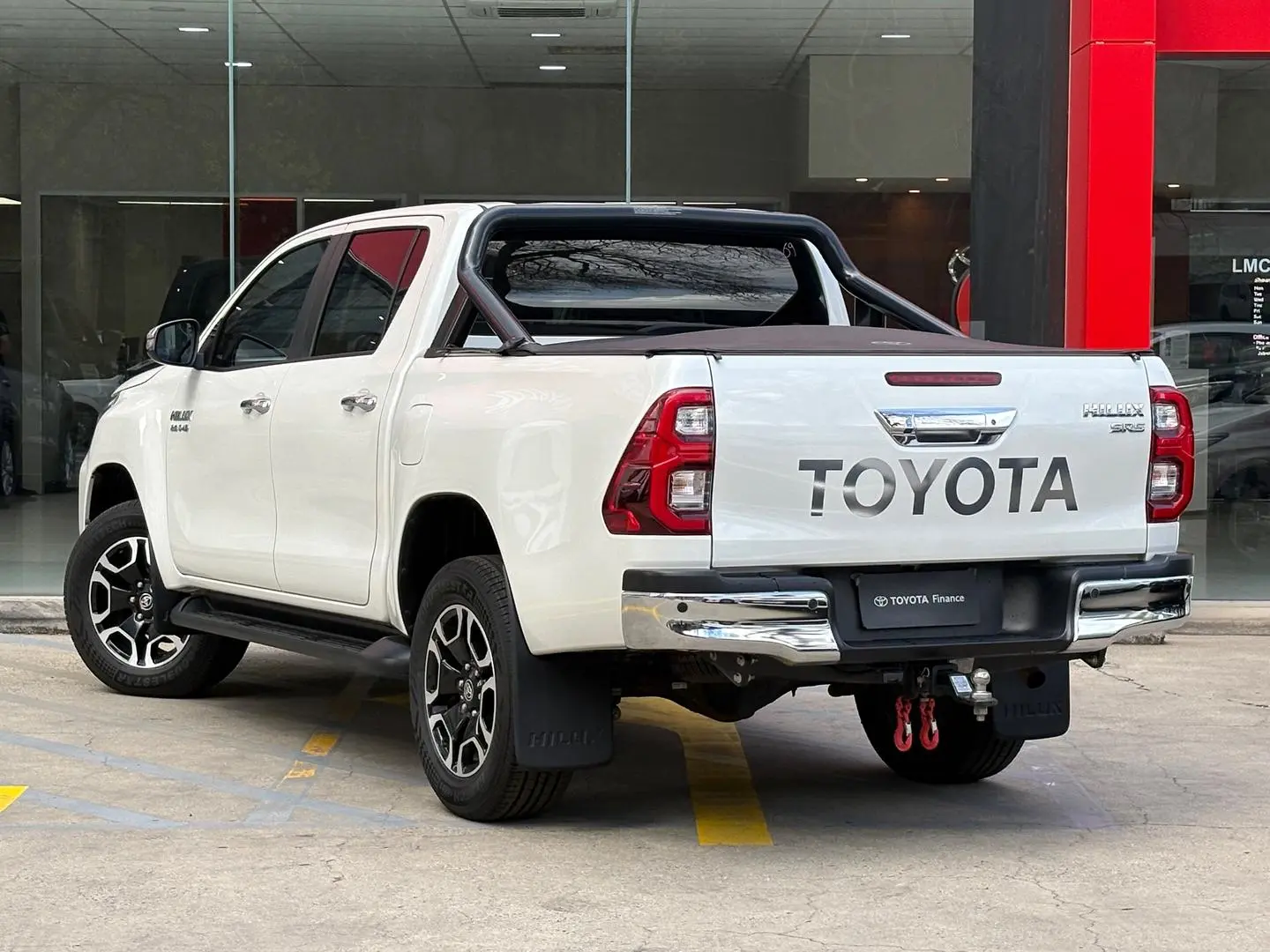2020 Toyota Hilux Gallery Image 10