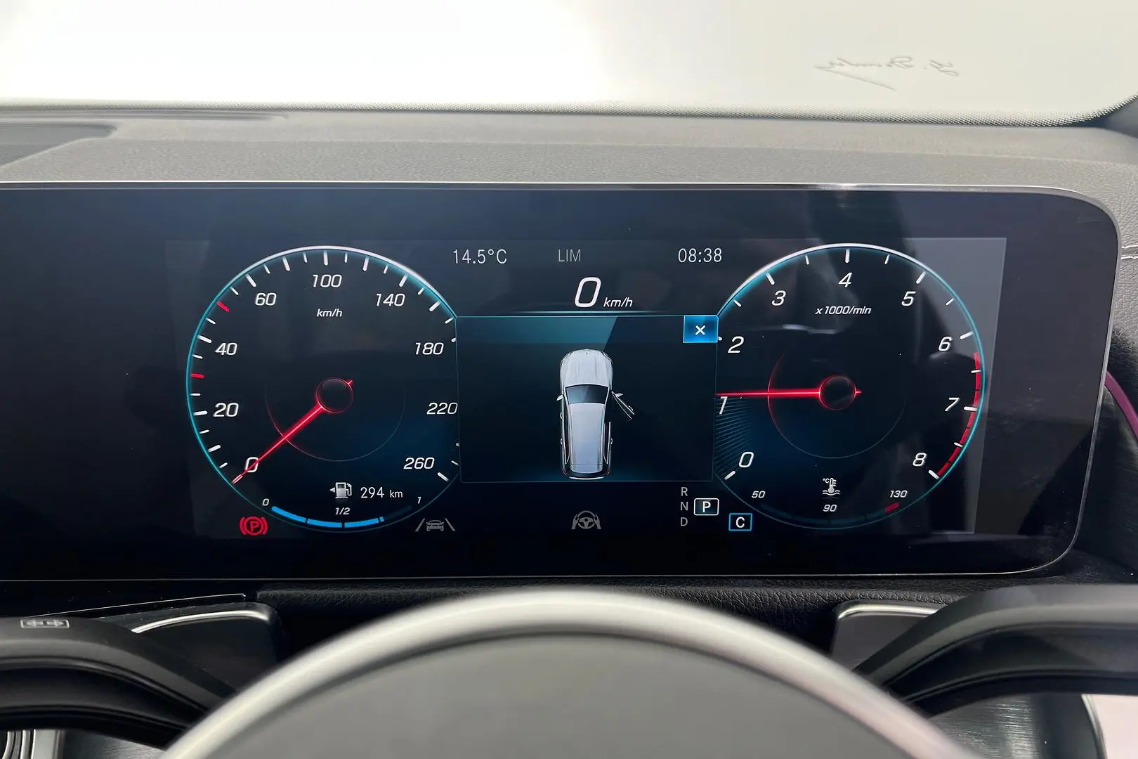 2021 Mercedes-Benz GLB-Class Gallery Image 3