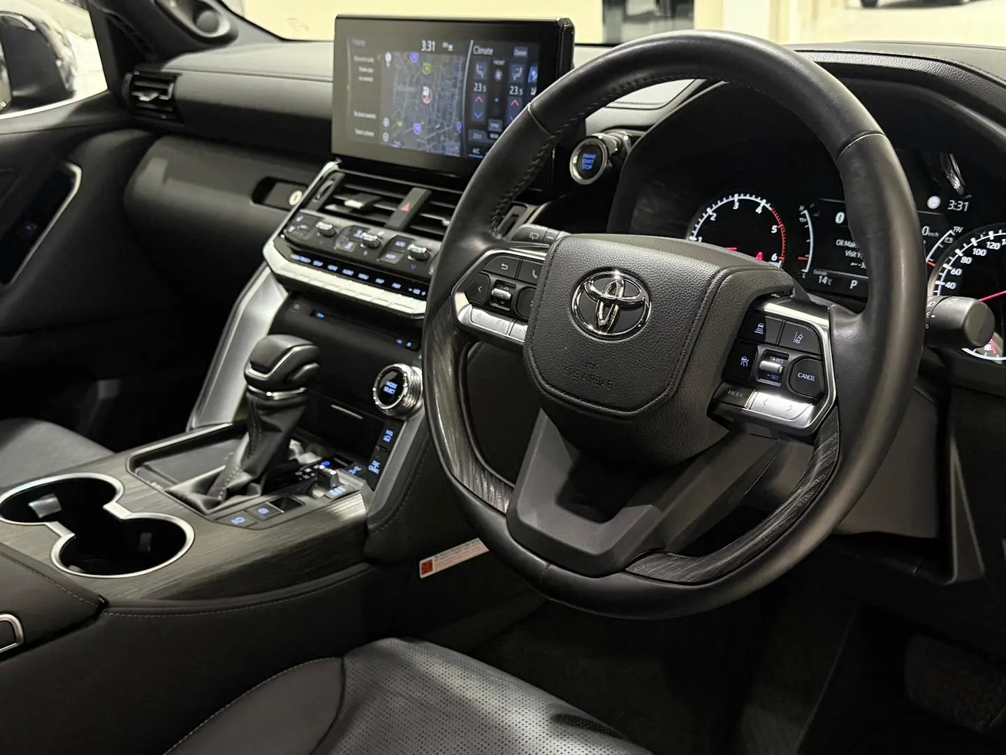 2024 Toyota Landcruiser Gallery Image 13