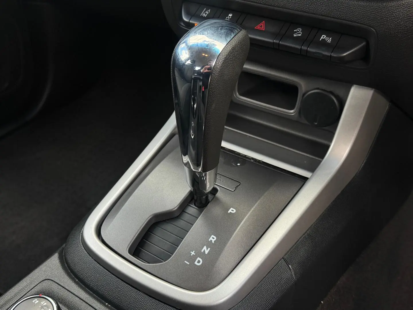 2017 Holden Colorado Gallery Image 14