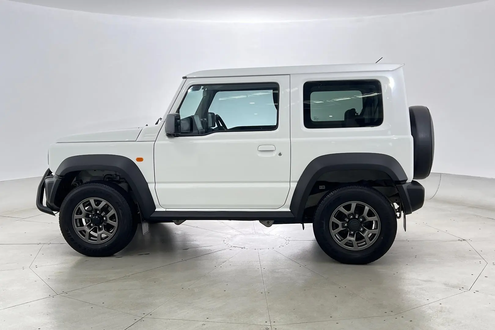 2022 Suzuki Jimny Gallery Image 8