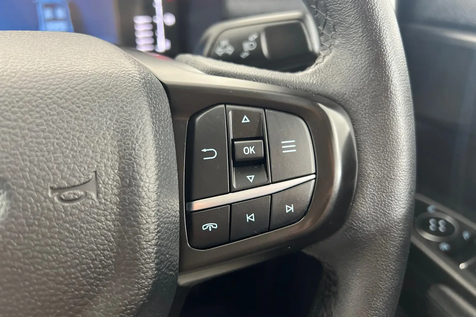 2023 Ford Everest Gallery Image 21