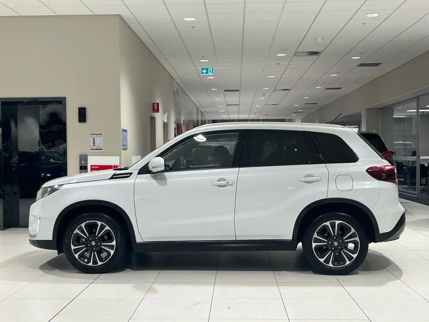 2022 Suzuki Vitara Gallery Image 6