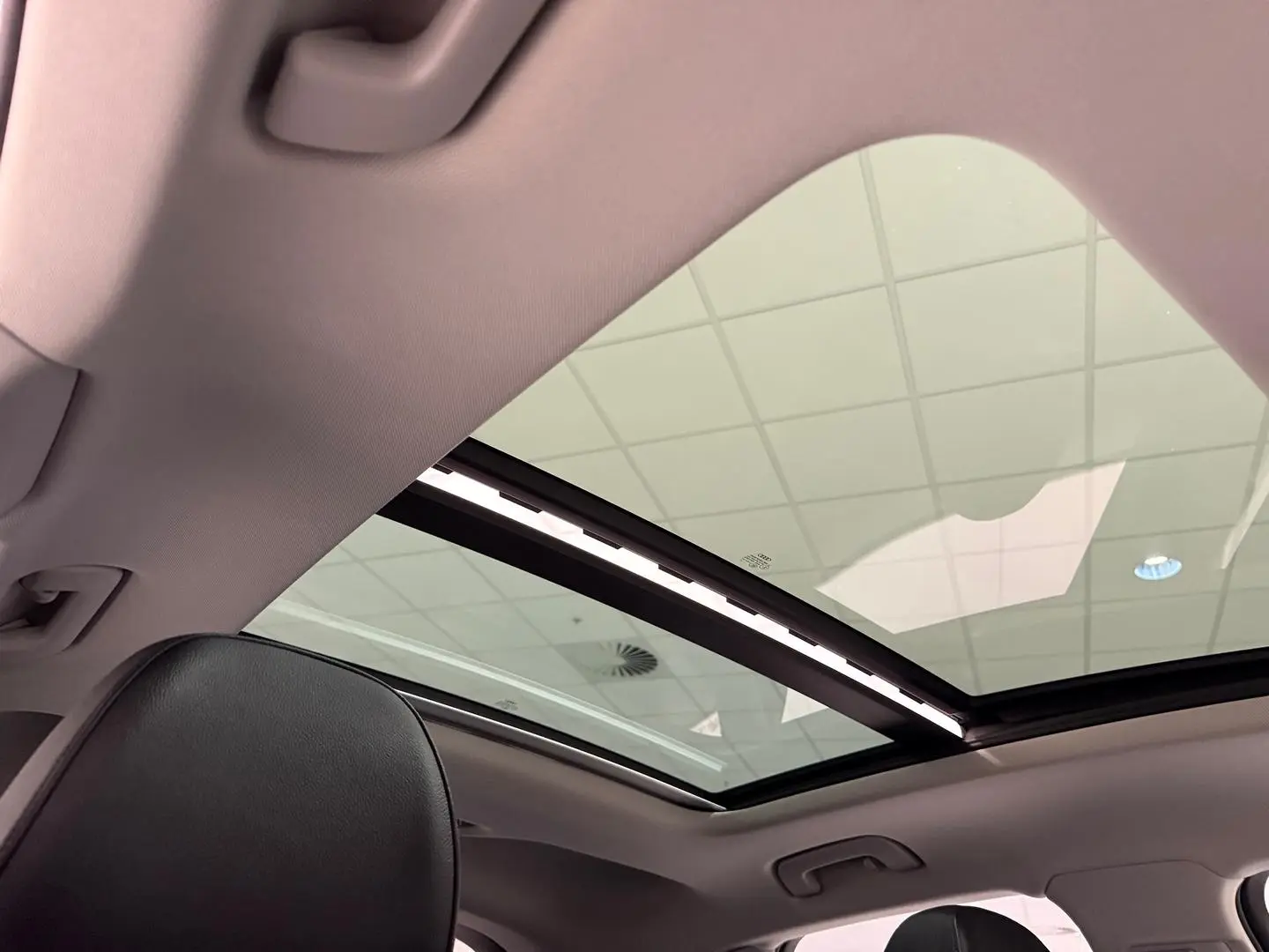 2018 Audi Q3 Gallery Image 17